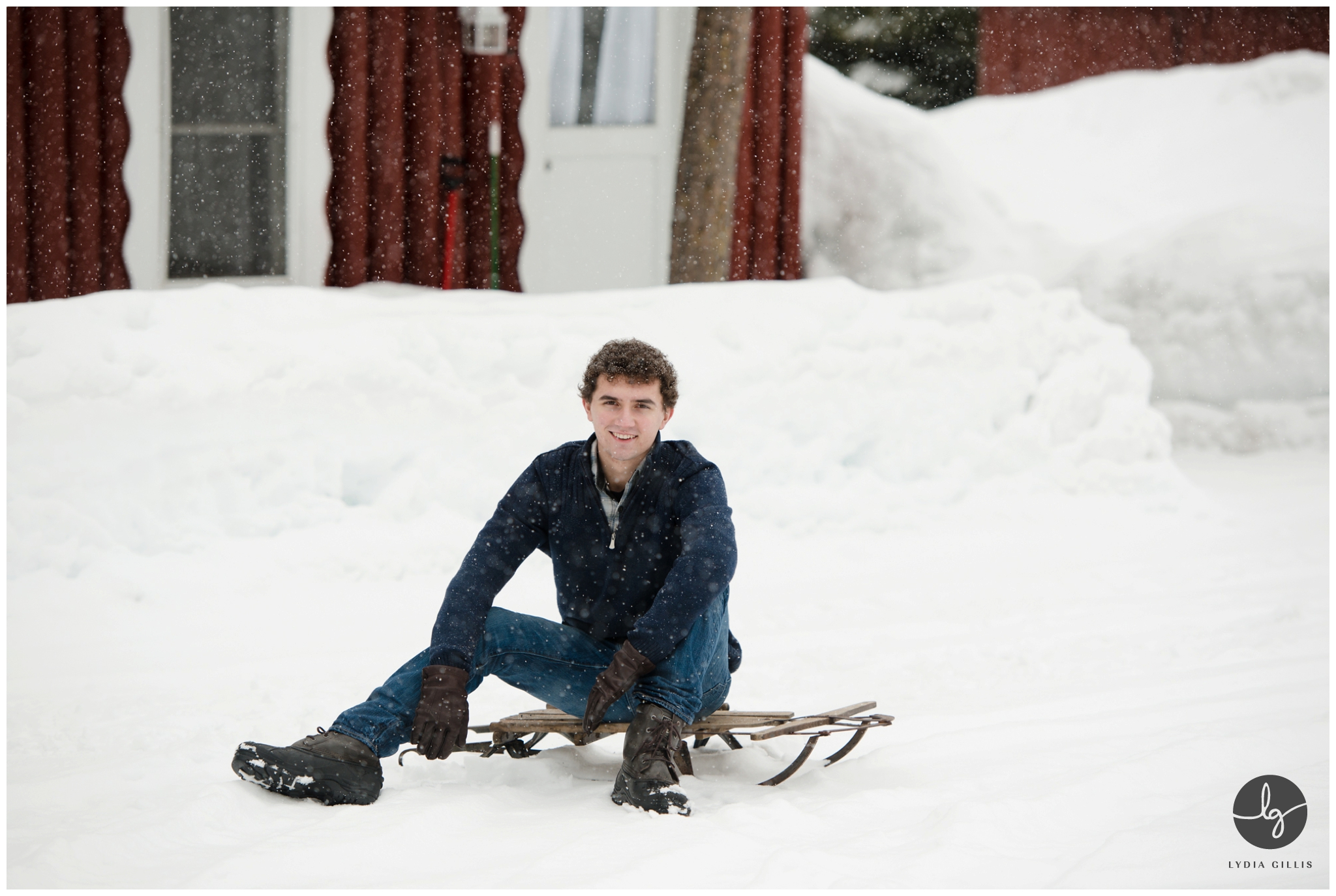 Senior Boy Snow Pictures | Lydia Gillis Photography