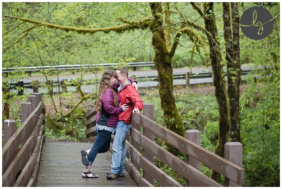 engagement pictures at the beautiful silver falls photographed by eugene wedding photographer, Lydia Gillis 