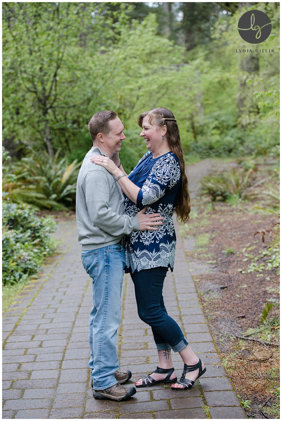 engagement pictures on a beautiful outdoor setting photographed by Eugene wedding photographer, Lydia Gillis