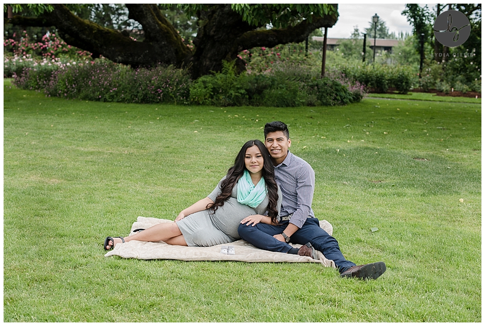 outdoor maternity session at Owen Rose Garden